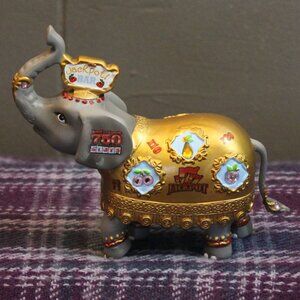 Jackpot Bar Lucky 777 Casino Elephant Resin Figurine